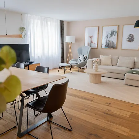 Chez Squirrel - Downtown, Hiking, Biking, Skiing * Lenzerheide